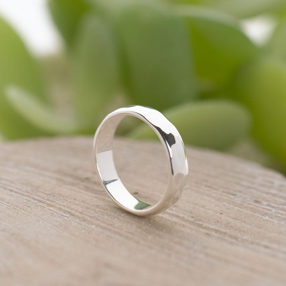 Silver Hammered D-Shape 4 mm Band Rings - Carathea