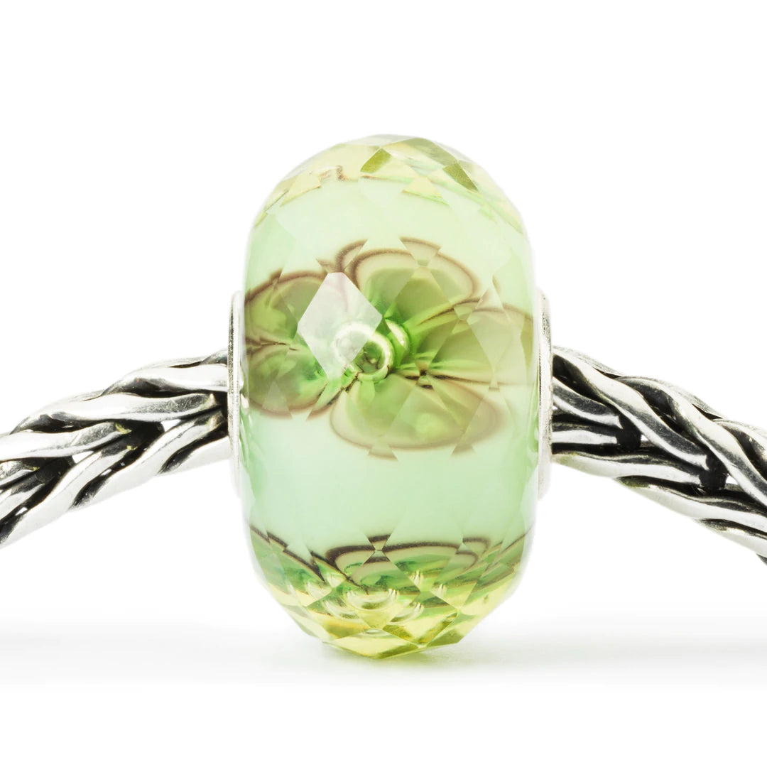 Trollbeads Green in Bloom Glass Bead TGLBE-30080 Beads Trollbeads 