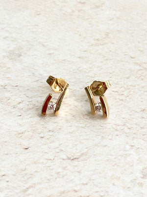 gold bars stud earrings with higher grade diamond solitaire in each Carathea Jewellers